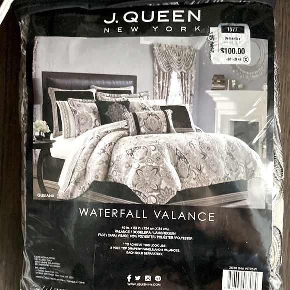 J.Queen New York Waterfall Valance Size 49 inches x 33 inches. - Picture 1 of 6